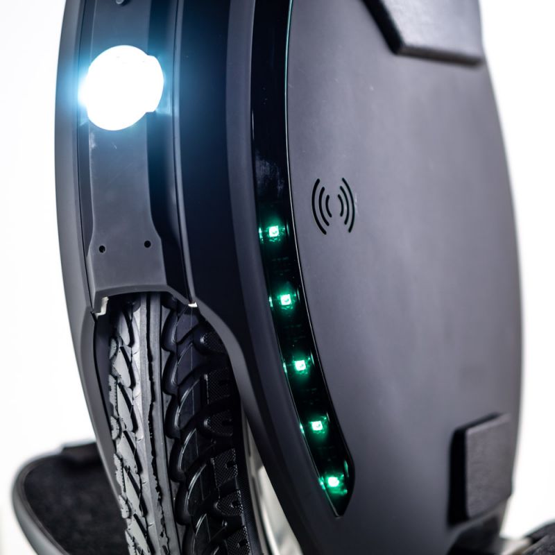 Моноколесо KingSong KS18XXL V2 1600Wh Rubber Black (большие педали, 2.5А З/У) Моноколесо KingSong KS18XXL V2 1600Wh Rubber Black (большие педали, 2.5А З/У)
